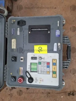 11#10261 Attrezzatura elettronica, meccanica, scaffalature