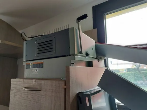1#6000 Attrezzatura e materiale per copisteria