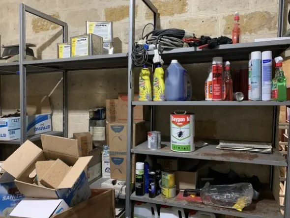1#6983 Attrezzatura e prodotti per pulizie professionali