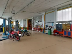 1#8209 Attrezzatura officina meccanica e autovettura Fiat Stilo