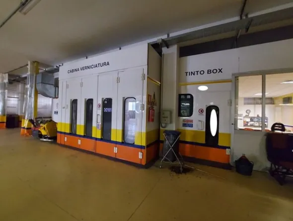1#8209 Attrezzatura officina meccanica e autovettura Fiat Stilo