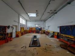 1#8209 Attrezzatura officina meccanica e autovettura Fiat Stilo