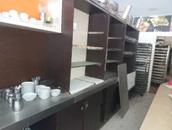 6#8270 Attrezzatura per bar e pasticceria