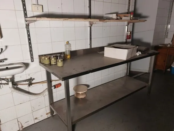 4#8037 Attrezzatura per cucina