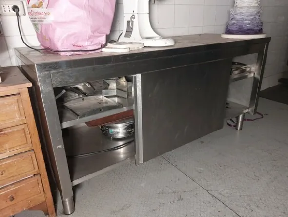 4#8037 Attrezzatura per cucina