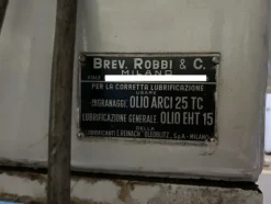 23#6947 Attrezzatura per officina