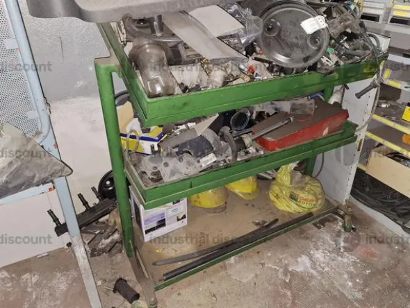 8#9895 Attrezzatura per officina
