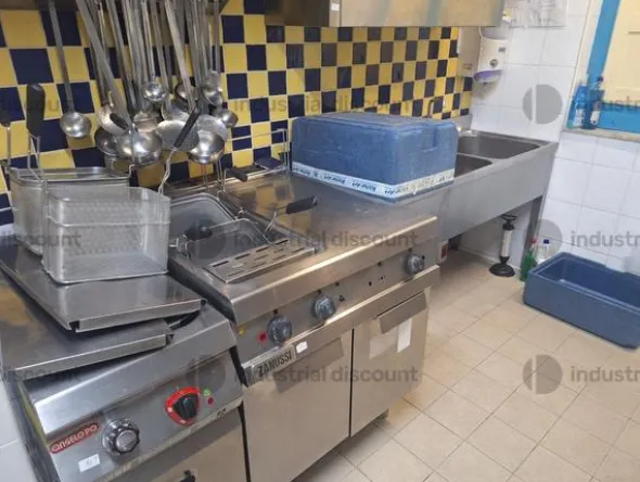 2#9087 Attrezzatura ristorazione