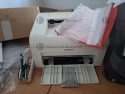 2#9460 Attrezzatura ufficio e magazzino