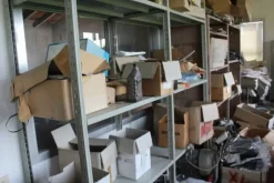 4#7154 Attrezzatura varia per imbottigliamento oli