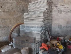 7#10133 Attrezzature da cantiere