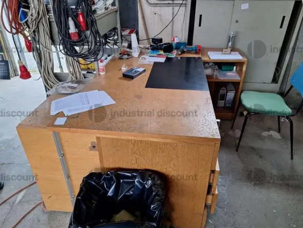 236#9770 Attrezzature da officina