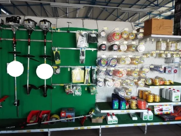 19#5672 Attrezzature e accessori per giardinaggio