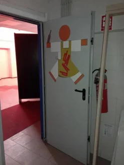 1#7852 Attrezzature e arredo perristorazione