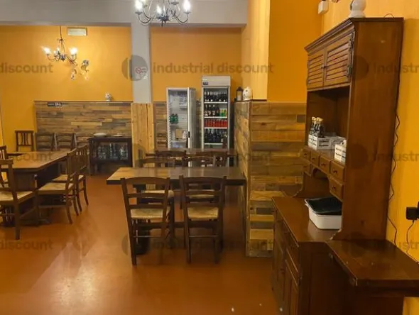 1#8704 Attrezzature ed arredo per ristorazione
