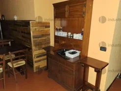 1#8704 Attrezzature ed arredo per ristorazione