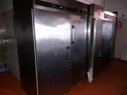 1#8228 Attrezzature ed arredo per ristorazione