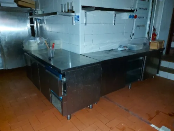1#8228 Attrezzature ed arredo per ristorazione
