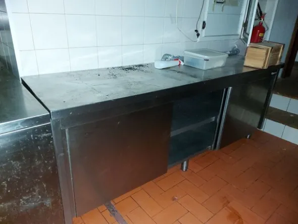 1#8228 Attrezzature ed arredo per ristorazione