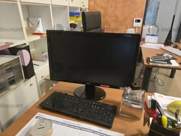 1#9063 Attrezzature elettroniche e arredo da ufficio