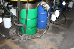 2#7154 Attrezzature e macchinari per imbottigliamento oli industriali