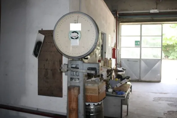 2#7154 Attrezzature e macchinari per imbottigliamento oli industriali