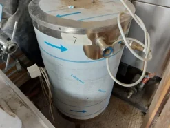 1#7844 Attrezzature e macchinari per la lavorazione del latte
