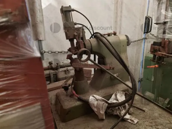 2#8561 Attrezzature e macchine per l'industria calzaturiera