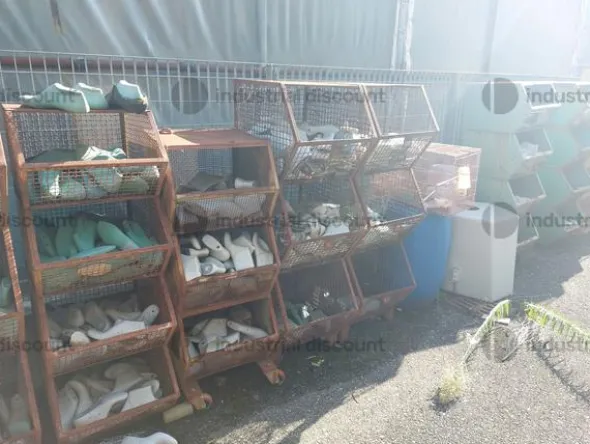 2#8561 Attrezzature e macchine per l'industria calzaturiera