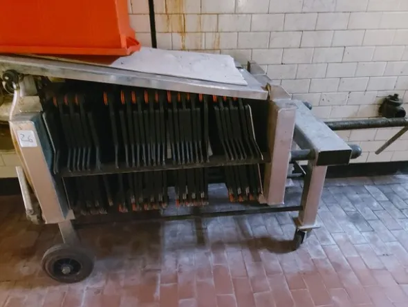 4#81150 Attrezzature e macchine per la viticoltura