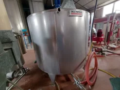 4#81150 Attrezzature e macchine per la viticoltura