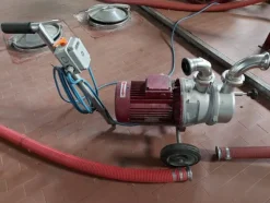 4#81150 Attrezzature e macchine per la viticoltura