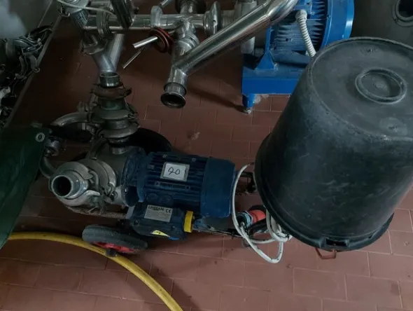 4#81150 Attrezzature e macchine per la viticoltura