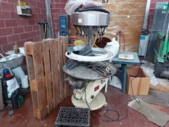 4#81150 Attrezzature e macchine per la viticoltura