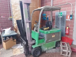4#81150 Attrezzature e macchine per la viticoltura