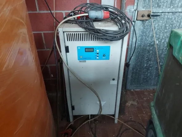 4#81150 Attrezzature e macchine per la viticoltura