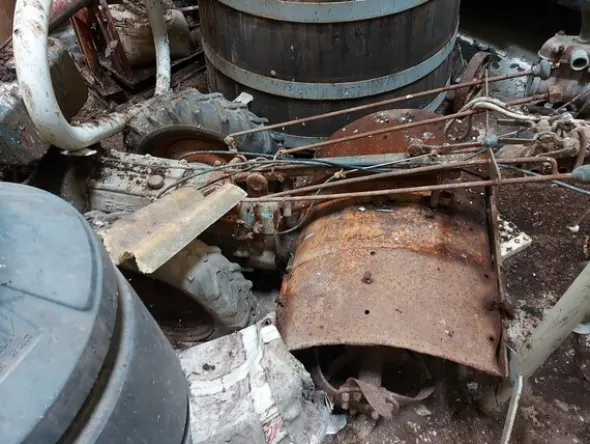 1#7194 Attrezzature e materiale ferroso