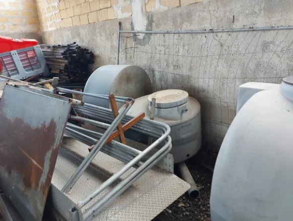 3#7900 Attrezzature e materiali da officina