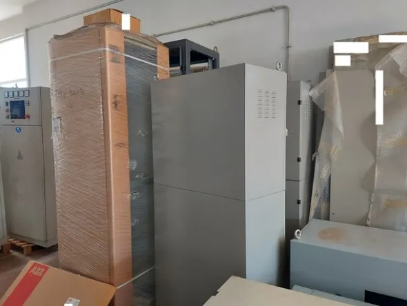 48#7333 Attrezzature e materiali da officina elettrica