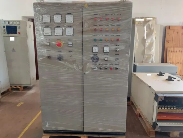 48#7333 Attrezzature e materiali da officina elettrica