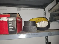 1#9764 Attrezzature, materiale di consumo e minuteria da elettricista, arredi da ufficio e scaffalature