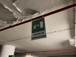26#7897 Attrezzature parcheggio multipiano