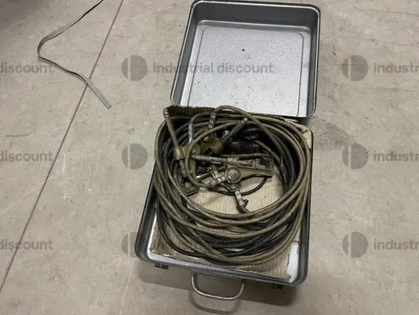 11#8884 Attrezzature per impianti elettrici