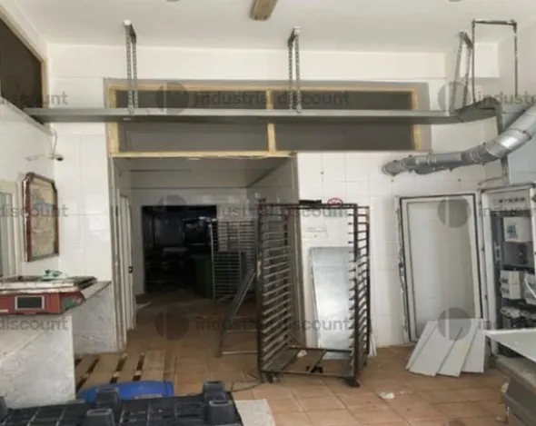 1#83840 Attrezzature per la lavorazione di prodotti da forno in disuso