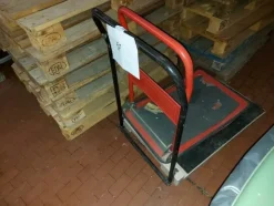 19#7562 Attrezzature per la movimentazione della merce