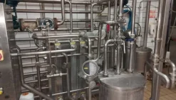 3#6815 Attrezzature per la produzione di formaggi e latticini
