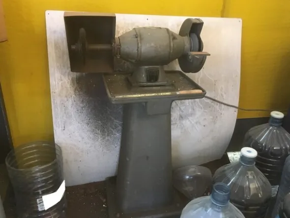 12#6964 Attrezzature per officina meccanica