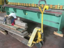 12#6964 Attrezzature per officina meccanica