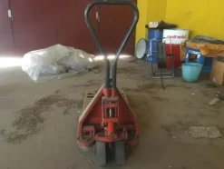12#6964 Attrezzature per officina meccanica