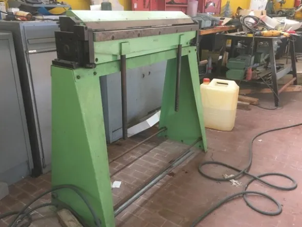 12#6964 Attrezzature per officina meccanica